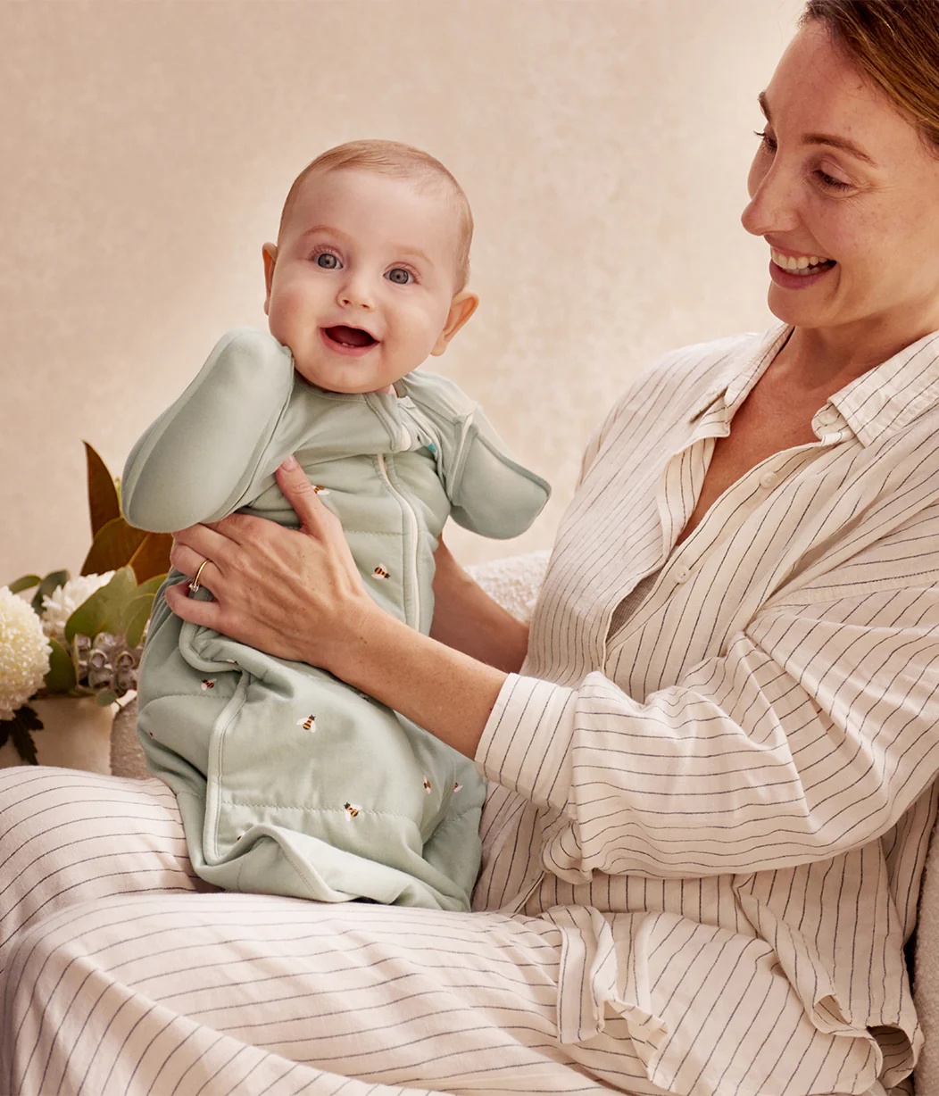 Swaddle Up™ Transition Bag 2.5 TOG Cotton Olive Bees - Image 8